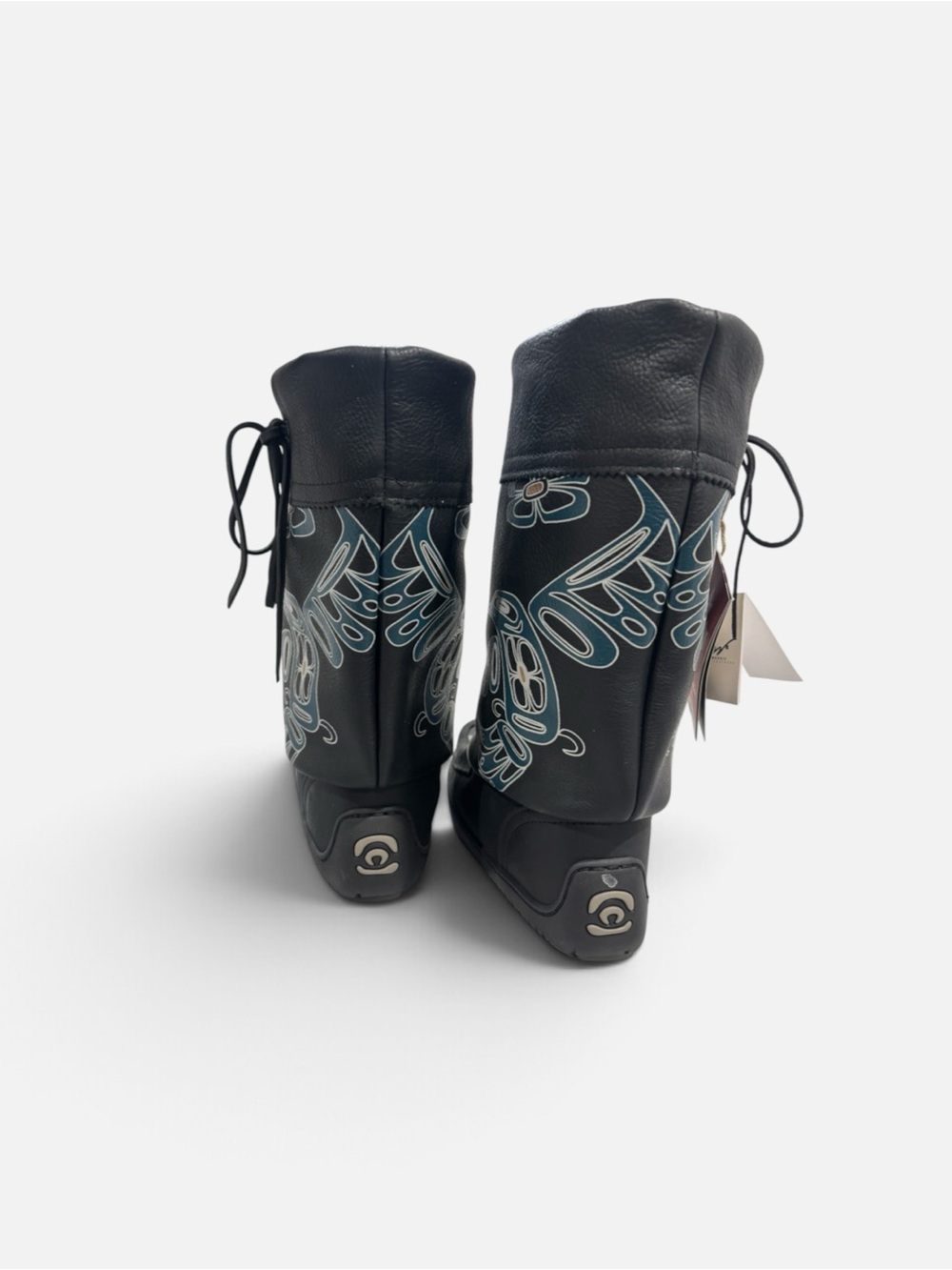 Black Manitobah Mukluk Boots with Heminbird & Flower Silver Accent - Picture 3 of 4